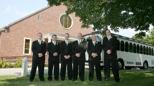 Trolley-and-groomsmen